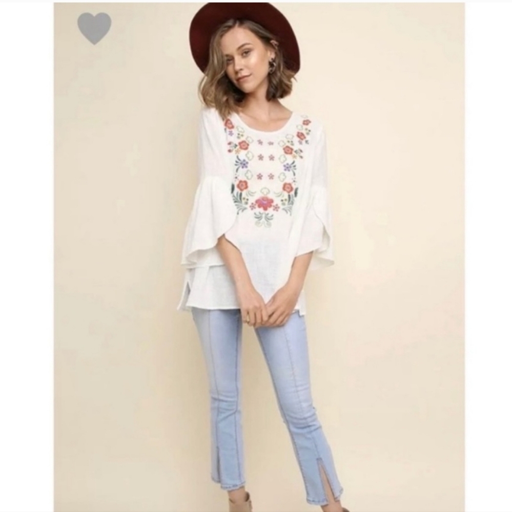 Sexy,Boho,Peasant Top with Beautifully Embroidered Floral & Butterfly Detail🌸🦋 - Picture 17 of 17